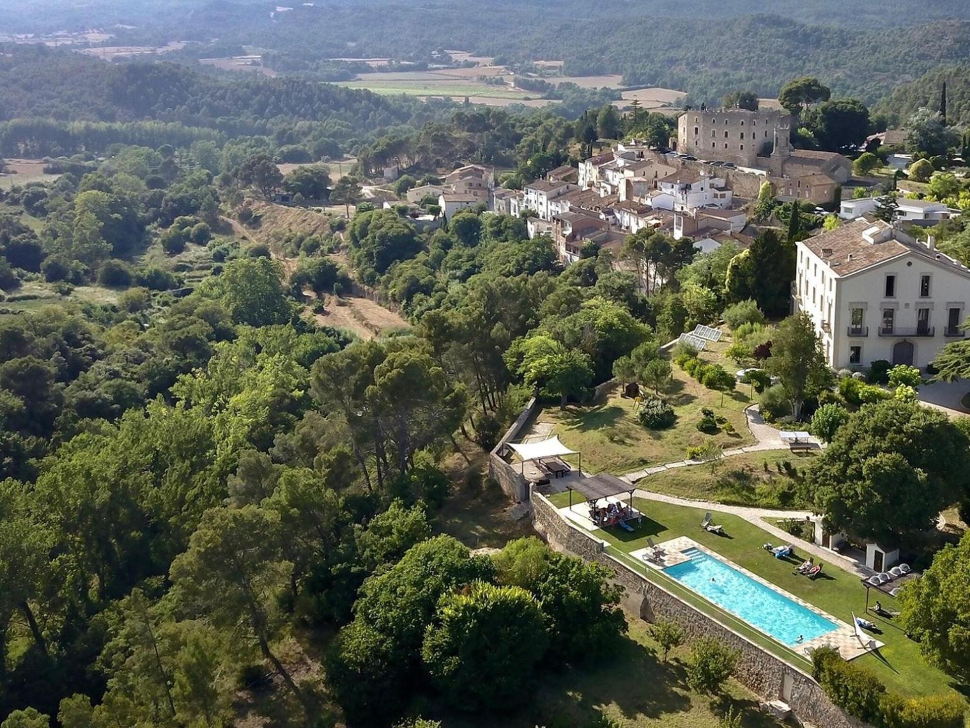 Winery Apartment For Two With Private Terrace La Torre de Claramunt Exterior photo